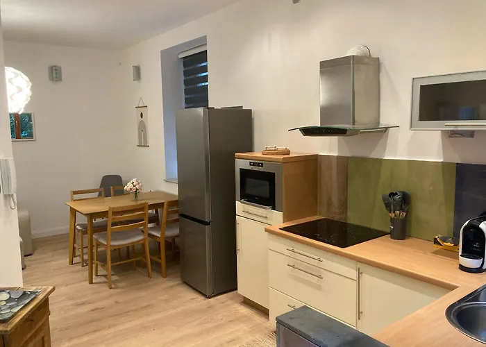 High Noon Apartament