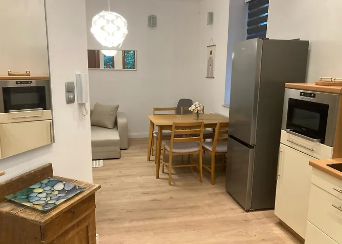 High Noon Apartman